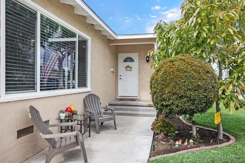 Exterior - 1106 E Santa Fe Ave, Fullerton, CA 92831 photo 4 of 9