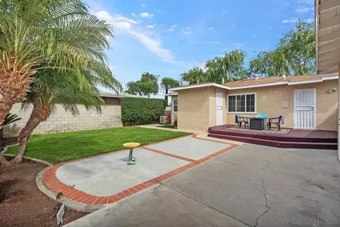 Exterior - 1106 E Santa Fe Ave, Fullerton, CA 92831 photo 6 of 9