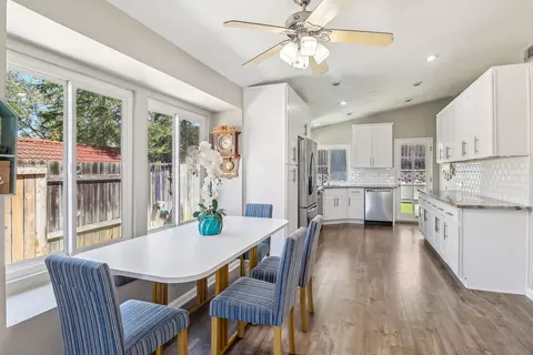 2431 Bobcat Gln, Escondido, CA 92029 photo 5