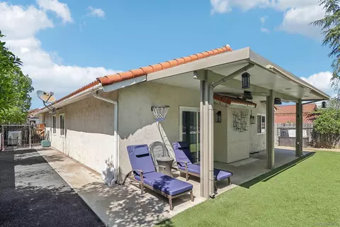 2431 Bobcat Gln, Escondido, CA 92029 photo 18