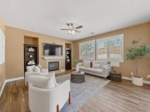 Living - 1803 Webber Way, Chula Vista, CA 91913 photo 6 of 7