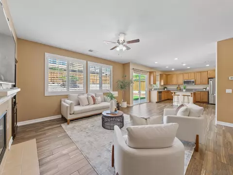 Living - 1803 Webber Way, Chula Vista, CA 91913 photo 5 of 7