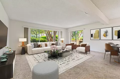 6864 Hyde Park Dr #C, San Diego, CA 92119