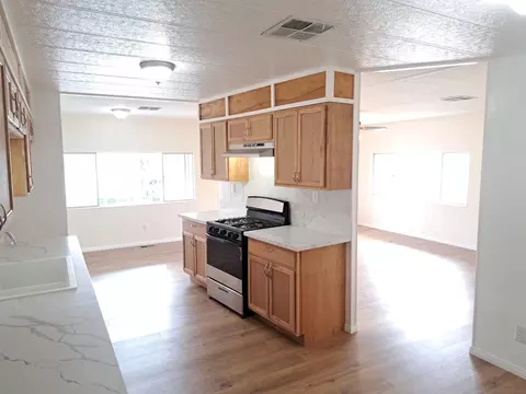 1010 E Bobier Dr #81, Vista, CA 92084 photo 10