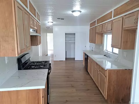 1010 E Bobier Dr #81, Vista, CA 92084 photo 7