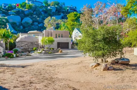 28543 Meadow Glen Way #1, Escondido, CA 92026