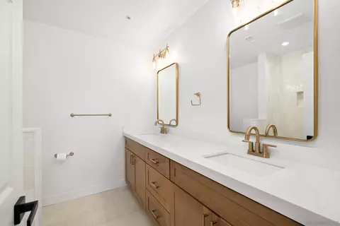 Bath - 190 Bautista #96, Oceanside, CA 92057 photo 1 of 3