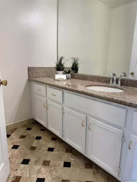 1669 Lisbon Pl, Escondido, CA 92029 photo 21