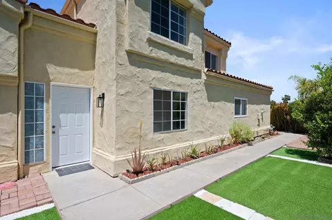 1669 Lisbon Pl, Escondido, CA 92029 photo 7