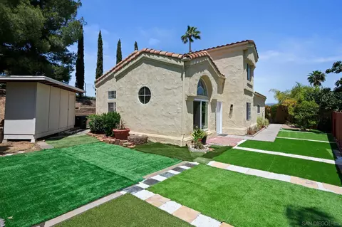 1669 Lisbon Pl, Escondido, CA 92029 photo 4