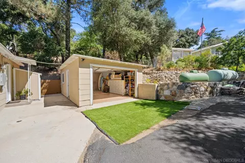 Exterior - 1332 Canyon Dr, Julian, CA 92036 photo 6 of 9