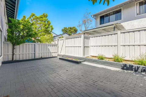 Exterior - 8069 Caminito Gianna #186, La Jolla, CA 92037 photo 3 of 6
