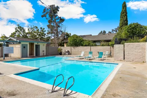 Exterior - 8069 Caminito Gianna #186, La Jolla, CA 92037 photo 5 of 6
