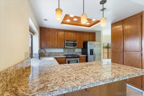 1896 White Birch Dr, Vista, CA 92081 photo 9