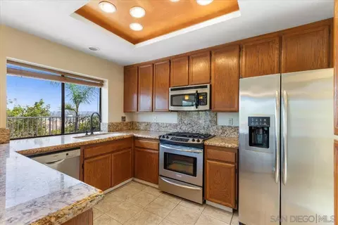 1896 White Birch Dr, Vista, CA 92081 photo 8