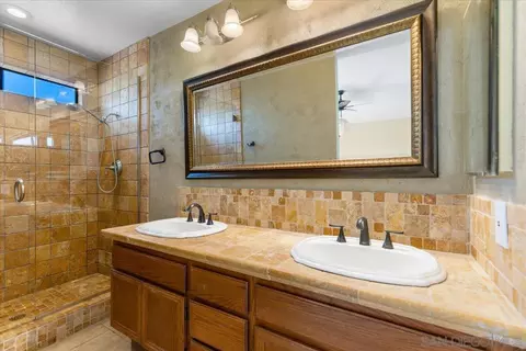 1896 White Birch Dr, Vista, CA 92081 photo 16
