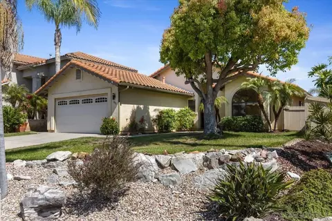1896 White Birch Dr, Vista, CA 92081 photo 2