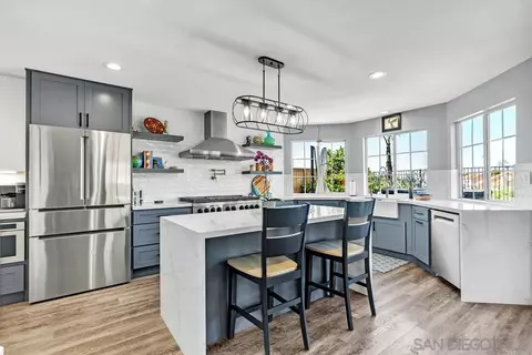 Kitchen - 4252 Alta Vista Ct, Oceanside, CA 92057 photo 6 of 7