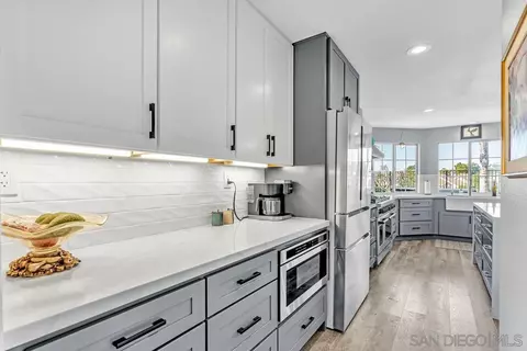 Kitchen - 4252 Alta Vista Ct, Oceanside, CA 92057 photo 4 of 7