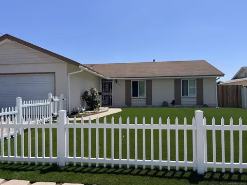 2745 Caulfield Dr, San Diego, CA 92154