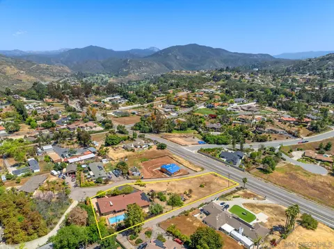 View/Area - 2282 Dehesa Rd, El Cajon, CA 92019 photo 3 of 18