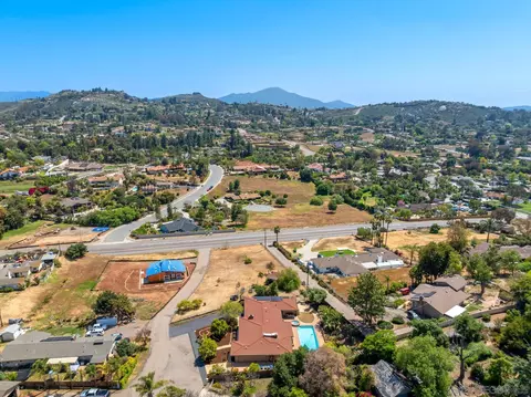 View/Area - 2282 Dehesa Rd, El Cajon, CA 92019 photo 10 of 18