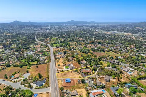 View/Area - 2282 Dehesa Rd, El Cajon, CA 92019 photo 1 of 18