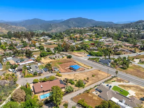 View/Area - 2282 Dehesa Rd, El Cajon, CA 92019 photo 6 of 18