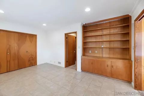 Bedroom - 2282 Dehesa Rd, El Cajon, CA 92019 photo 1 of 4
