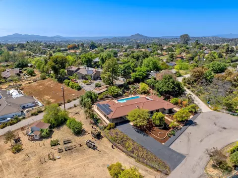 View/Area - 2282 Dehesa Rd, El Cajon, CA 92019 photo 15 of 18