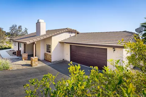 27301 Rowel Ct, Valley Center, CA 92082