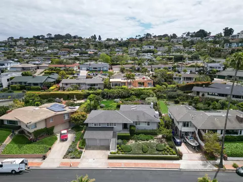6631 Avenida Mirola, La Jolla, CA 92037 photo 2