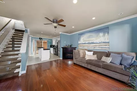2742 Ariane Dr #154, San Diego, CA 92117