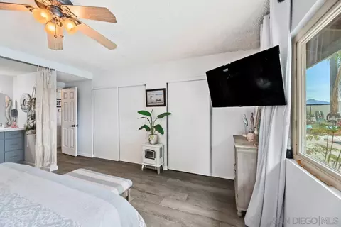 10952 Avenida Roberta, Spring Valley, CA 91978 photo 17