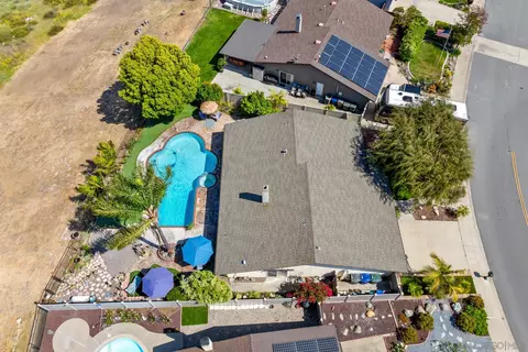 10952 Avenida Roberta, Spring Valley, CA 91978 photo 33