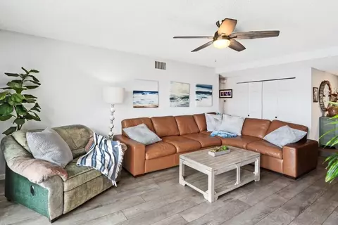 10952 Avenida Roberta, Spring Valley, CA 91978 photo 7
