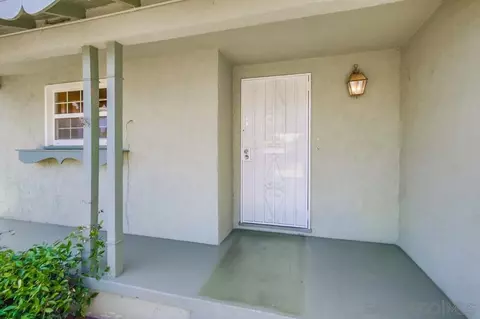 5233 Reynolds St, San Diego, CA 92114