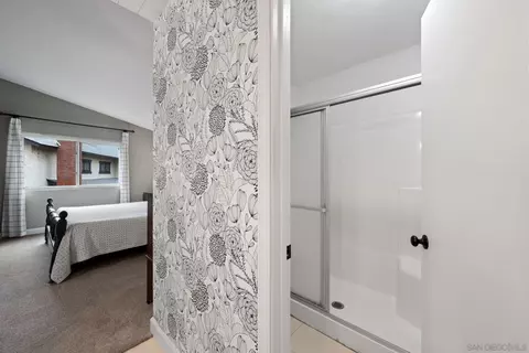 Bath - 10424 Nubbin Ct, Santee, CA 92071 photo 2 of 4
