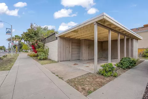 Exterior - 275 F Ave, Coronado, CA 92118 photo 6 of 7