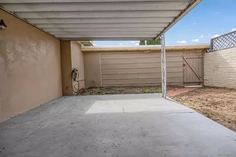 Exterior - 275 F Ave, Coronado, CA 92118 photo 2 of 7
