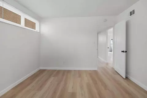 Bedroom - 275 F Ave, Coronado, CA 92118 photo 1 of 5