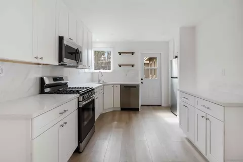 Kitchen - 275 F Ave, Coronado, CA 92118 photo 1 of 2