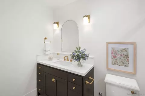 Bath - 741 G Ave, Coronado, CA 92118 photo 5 of 7