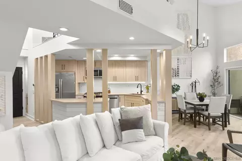 1963 Swallow Ln, Carlsbad, CA 92009