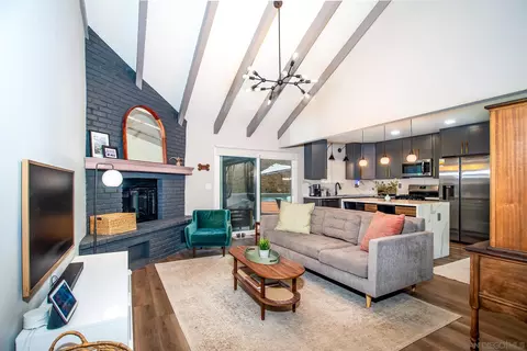 10753 Valor, Santee, CA 92071