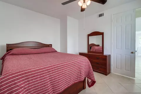 Bedroom - 32411 Cassino Ct, Temecula, CA 92592 photo 3 of 15