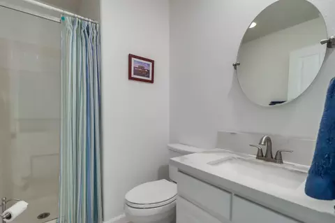 Bath - 32411 Cassino Ct, Temecula, CA 92592 photo 1 of 8