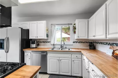Kitchen - 6120 Amaya Dr, La Mesa, CA 91942 photo 3 of 4