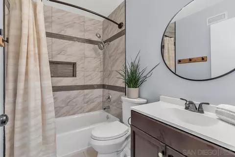 Bath - 8024 Winter Gardens Blvd UNIT A, El Cajon, CA 92021 photo 3 of 4