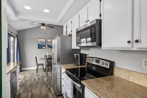 Kitchen - 12741 Laurel St #61, Lakeside, CA 92040 photo 2 of 4